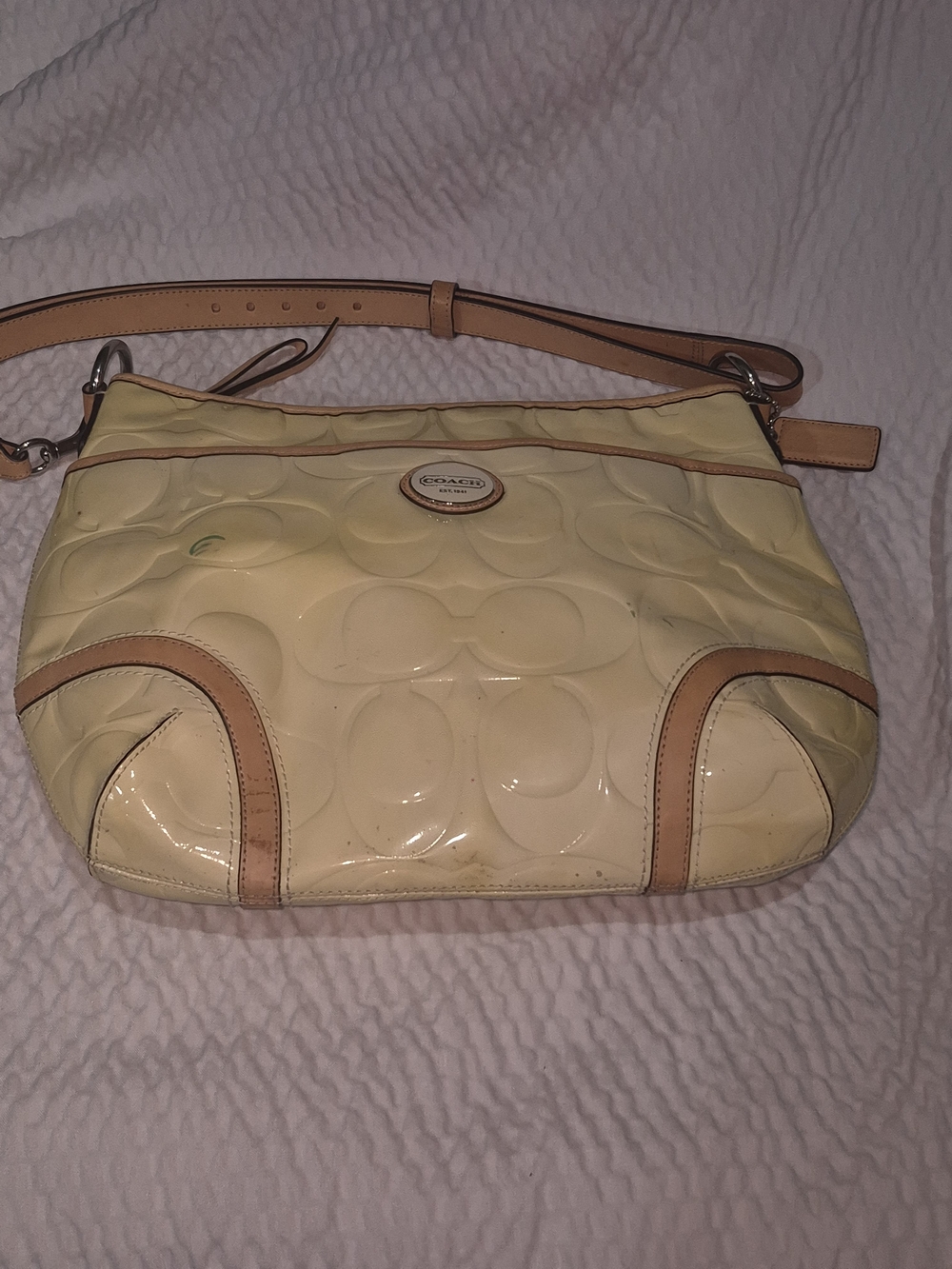 Coach Patent Leather Yellow Shoulder Bag - Picture 4 of 8